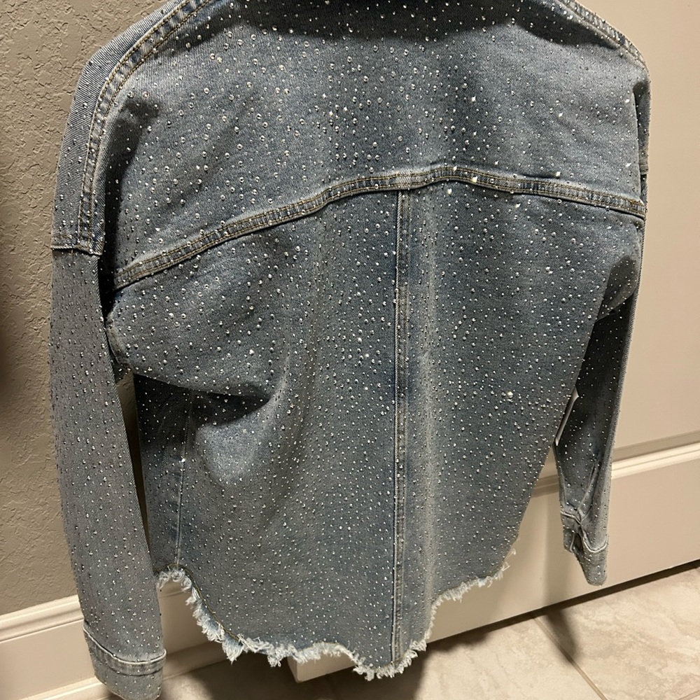 Vervet Light Blue Jean Jacket with Silver Details - Picture 6 of 8